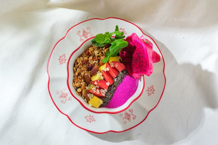 Smoothie Bowl with Dragon Fruit, Granola and Goji berries — Brie Restaurant & Cheesery, Ubud